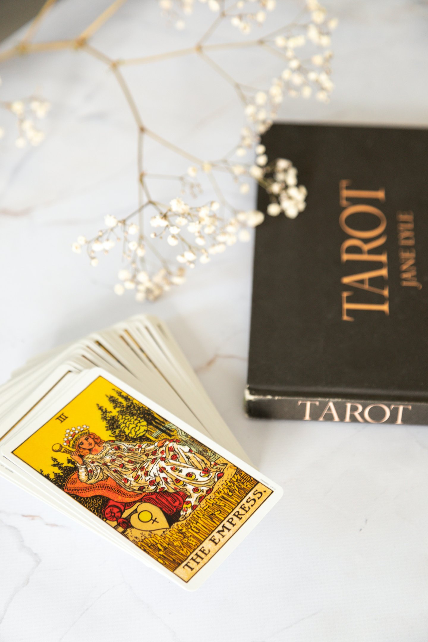 Curso de tarot online con Marie · Academia digital